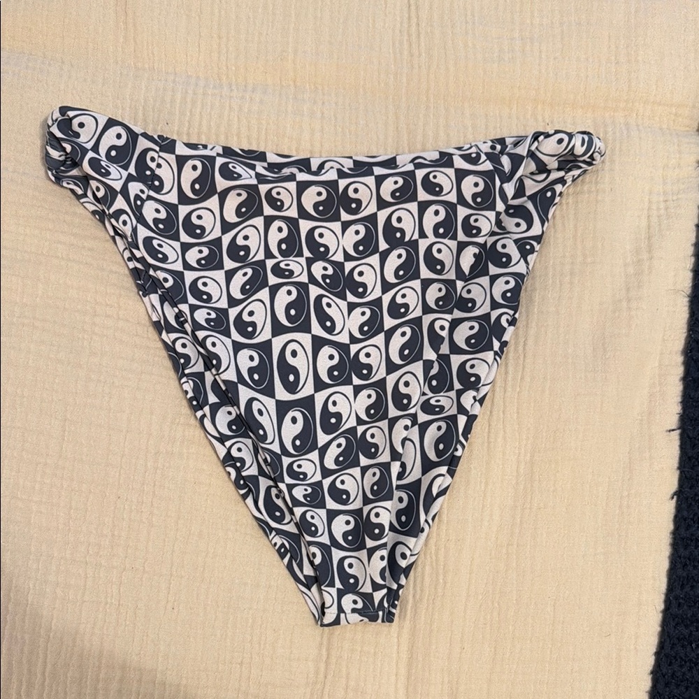 Skatie salty bottom Barbados print- small